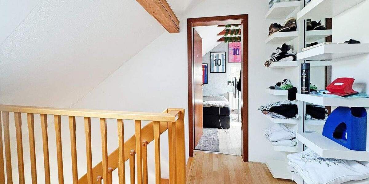 Einfamilienhaus Rinteln Todenmann - 5 Zimmer, 205 m&sup2;, 325.000&euro; | Angebot:25779554