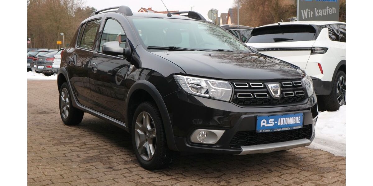 Dacia Sandero 46.700 km 10.900 &euro; Hiddenhausen 32120