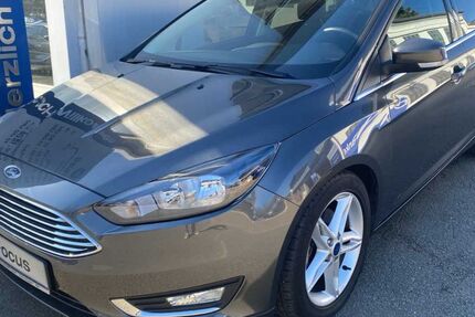 Ford Focus 70.780 km 13.695 &euro; Petershagen 32469