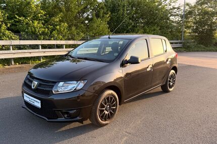 Dacia Sandero 120.000 km 4.290 &euro; Herford 32052