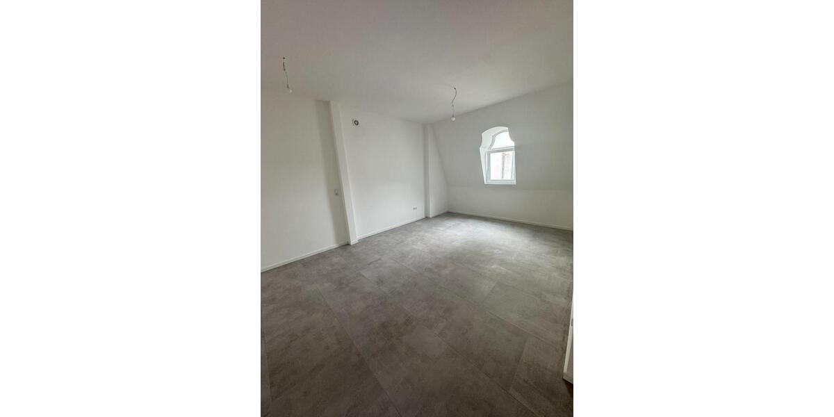 Etagenwohnung Bünde - 3 Zimmer, 117 m&sup2;, 1.000&euro; | Angebot:24802191