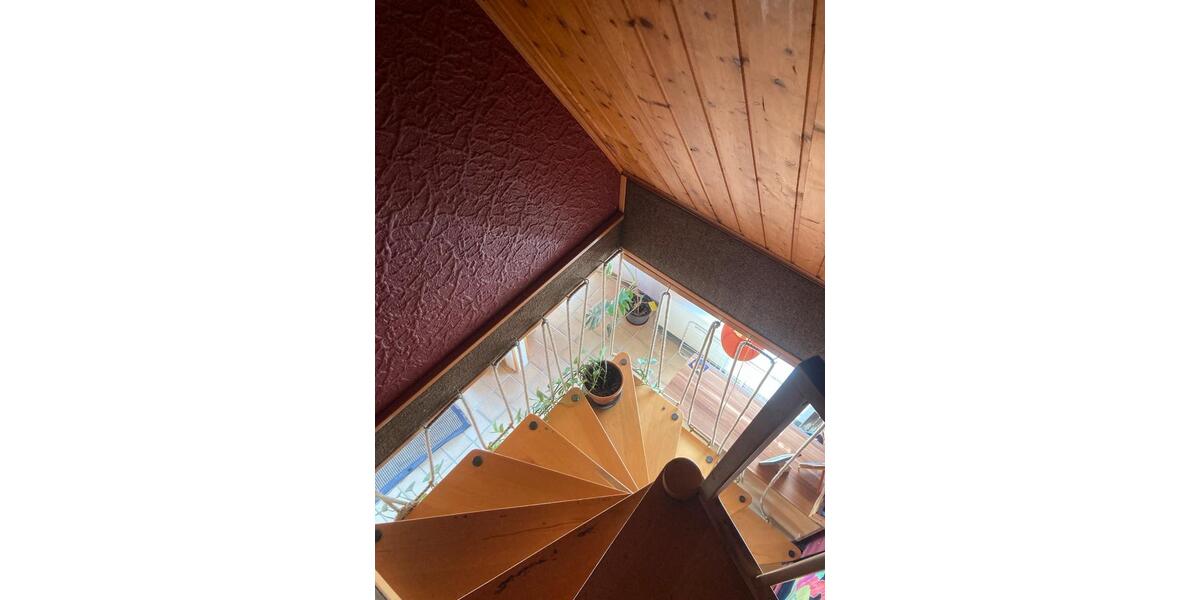 Dachgeschoßwohnung Herford - 4 Zimmer, 99 m&sup2;, 700&euro; | Angebot:25961261