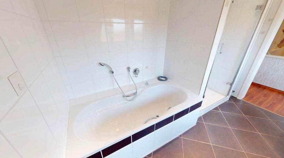 Dachgeschoßwohnung Obernkirchen - 4 Zimmer, 118 m&sup2;, 900&euro; | Angebot:26040021