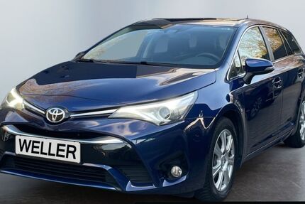 Toyota Avensis 125.667 km 12.980 &euro; Herford 32049