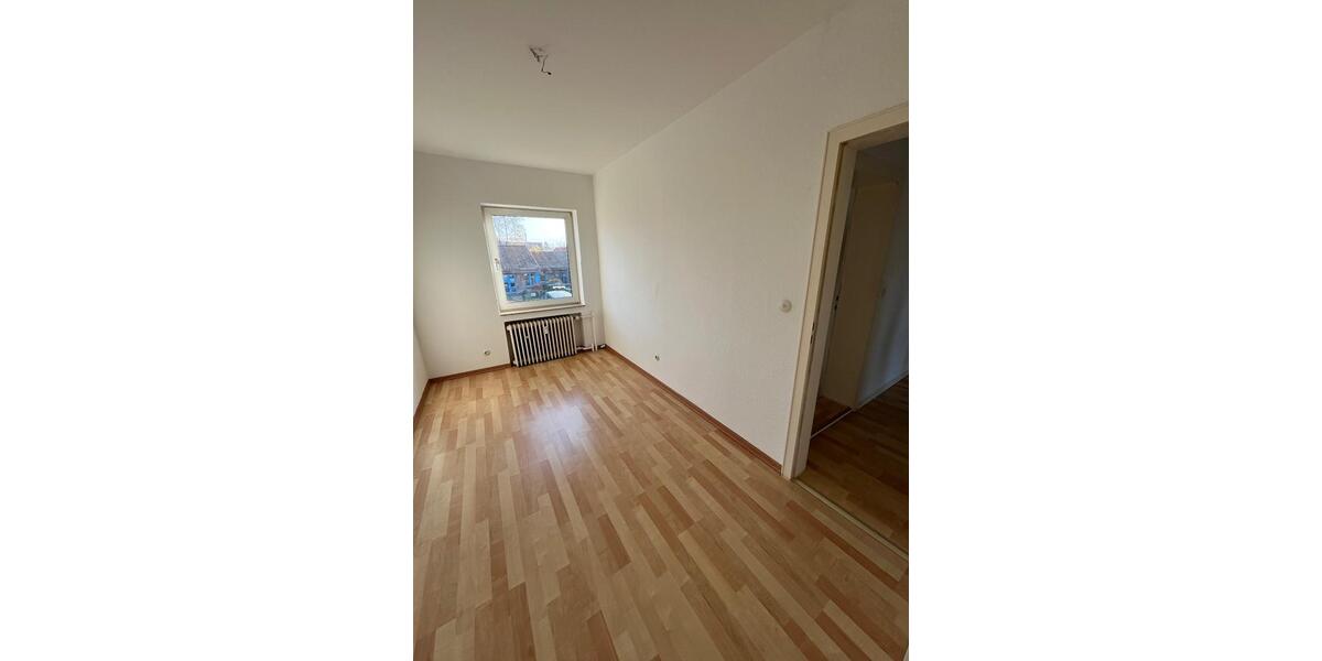 Doppelhaushälfte Stadthagen - 7 Zimmer, 170 m&sup2;, 290.000&euro; | Angebot:25382414