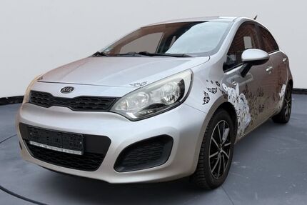 Kia Rio 225.000 km 1.999 &euro; Auetal 31749