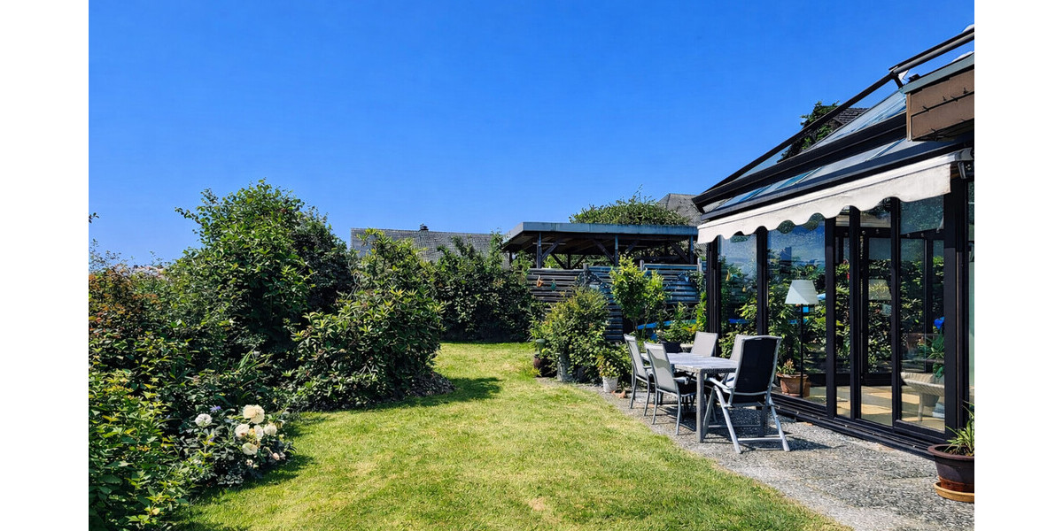 RESERVIERT! Geräumiges Einfamilienhaus bereit zum Einzug - Einfamilienhaus Hüllhorst | Angebot:25145349