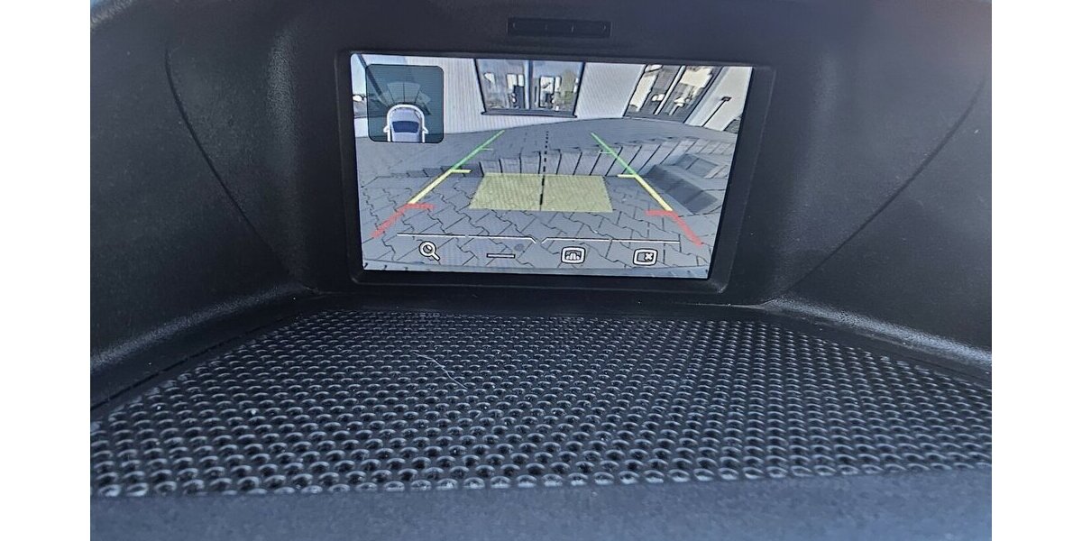 Ford Tourneo Custom 2.0 TDCI Titanium 8-Sitzer KAMERA 145.588 km 21.990 &euro; Löhne 32584