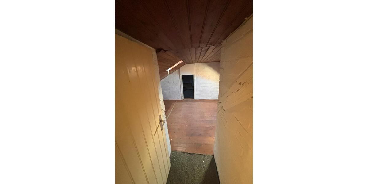 Mehrfamilienhaus, Wohnhaus Bückeburg - 16 Zimmer, 200 m&sup2;, 130.000&euro; | Angebot:25750049