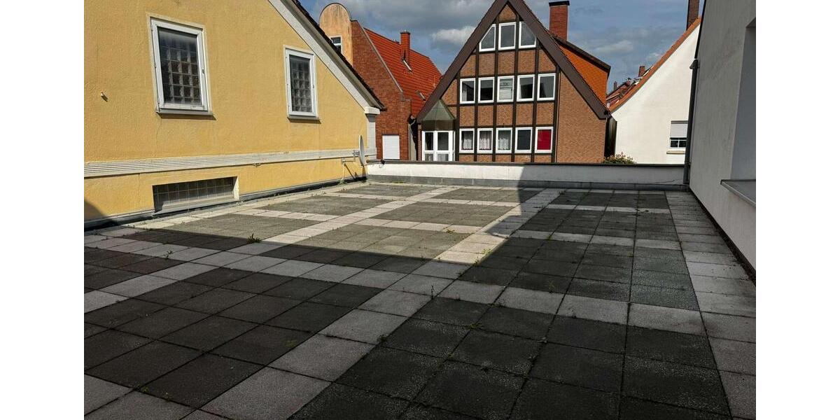 Etagenwohnung Rinteln - 2 Zimmer, 117 m&sup2;, 750&euro; | Angebot:26232164