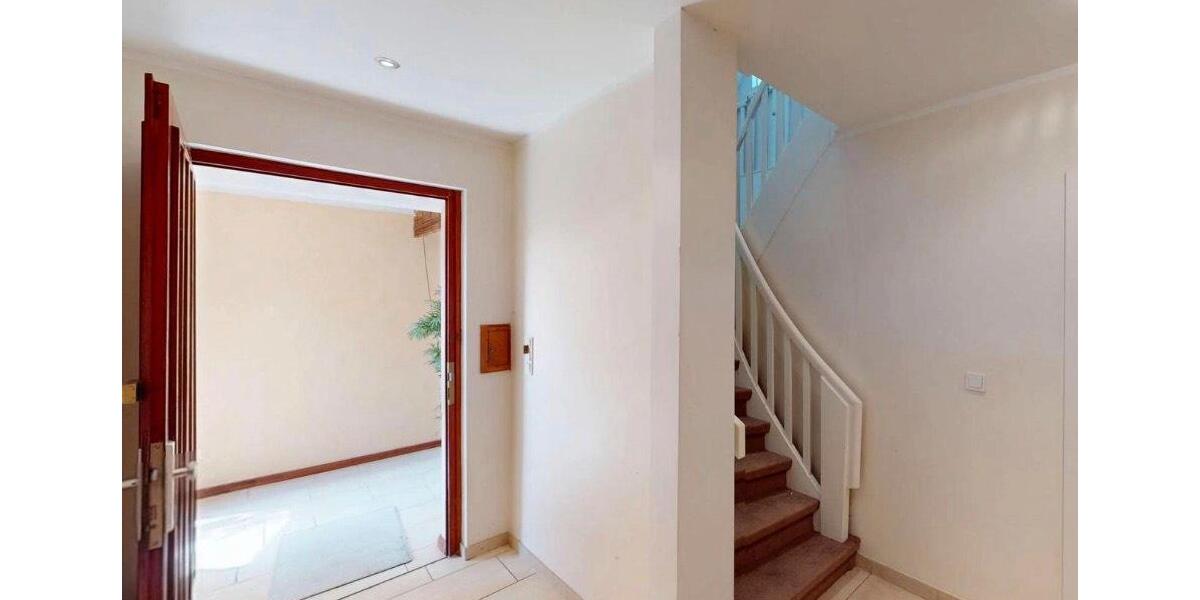 Dachgeschoßwohnung Obernkirchen - 4 Zimmer, 118 m&sup2;, 900&euro; | Angebot:26040021