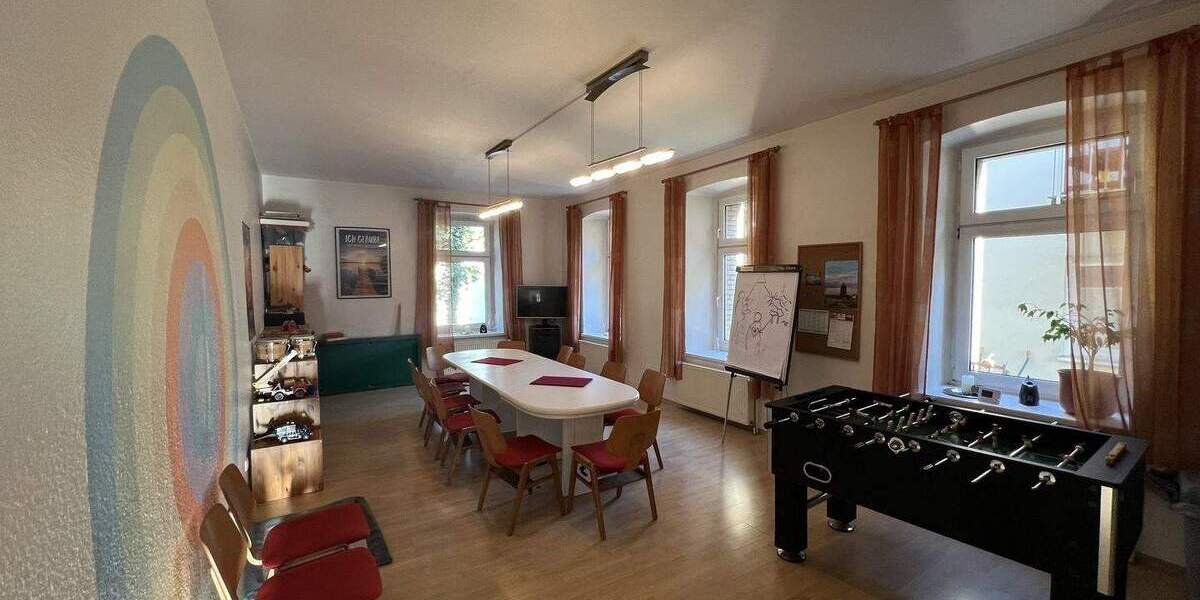 Mehrfamilienhaus, Wohnhaus Vlotho - 8 Zimmer, 302 m&sup2;, 340.000&euro; | Angebot:25686493