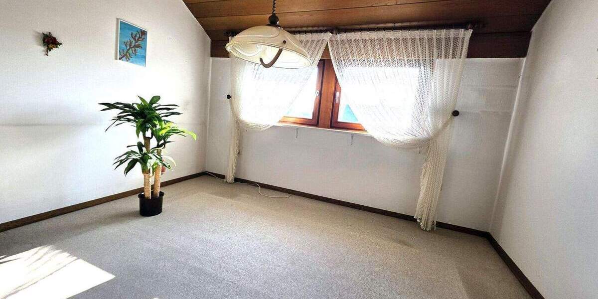 Mehrfamilienhaus, Wohnhaus Bünde Holsen - 6 Zimmer, 190 m&sup2;, 268.000&euro; | Angebot:25770347