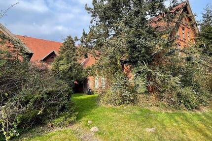 Haus Niedernwöhren - 1 Zimmer, 375 m&sup2;, 270.000&euro; | Angebot:25731745