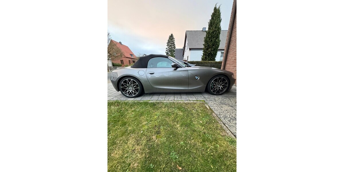 BMW Z4 153.000 km 8.999 &euro; Minden 32423