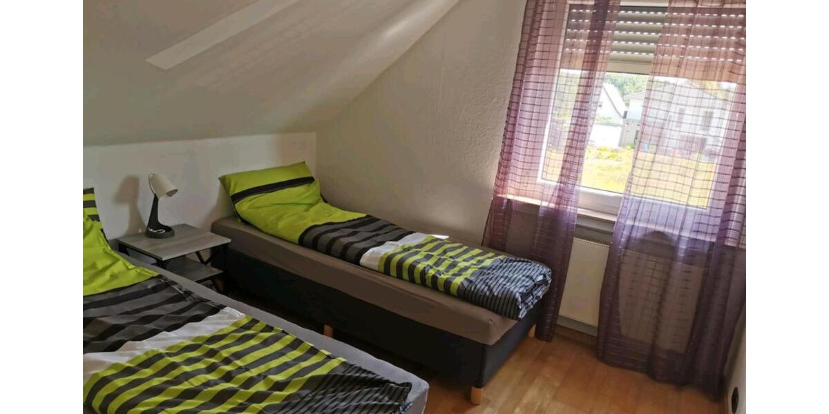 Etagenwohnung Bad Oeynhausen Rehme - 15 Zimmer, 255 m&sup2;, 1.500&euro; | Angebot:26048928