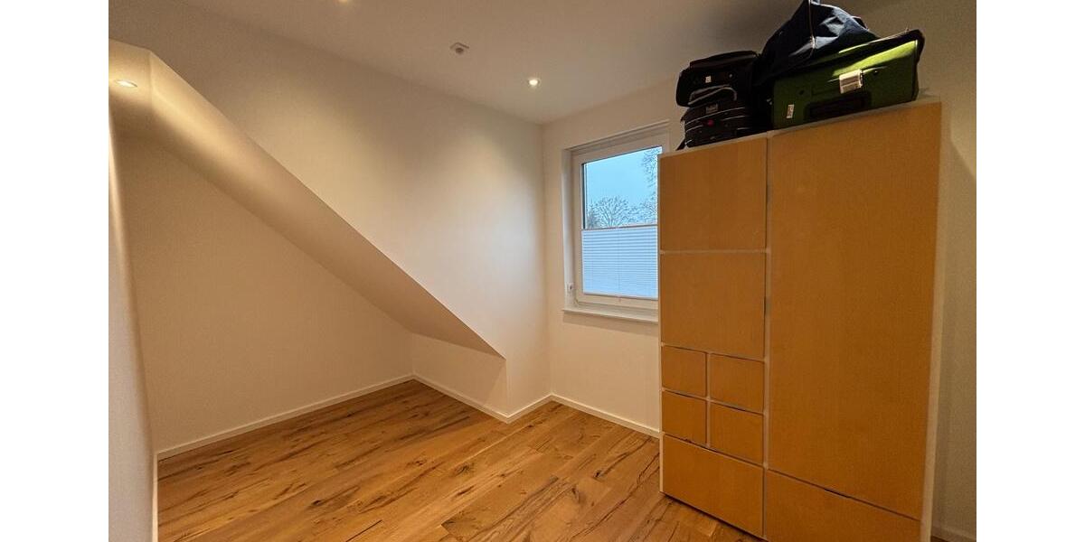 Etagenwohnung Stolzenau - 5 Zimmer, 194 m&sup2;, 1.450&euro; | Angebot:26048286