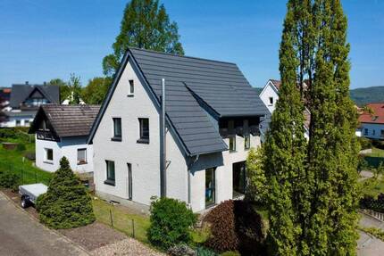 Haus Bad Oeynhausen Dehme - 8 Zimmer, 199 m&sup2;, 319.000&euro; | Angebot:26852849
