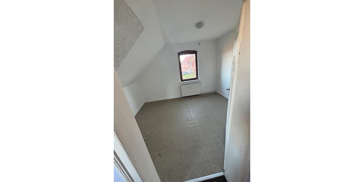 Mehrfamilienhaus, Wohnhaus Bückeburg - 16 Zimmer, 200 m&sup2;, 130.000&euro; | Angebot:25750049