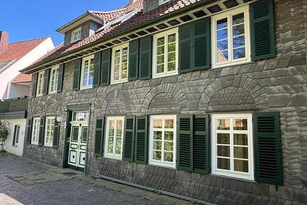 Haus Enger - 9 Zimmer, 200 m&sup2;, 370.000&euro; | Angebot:26396586