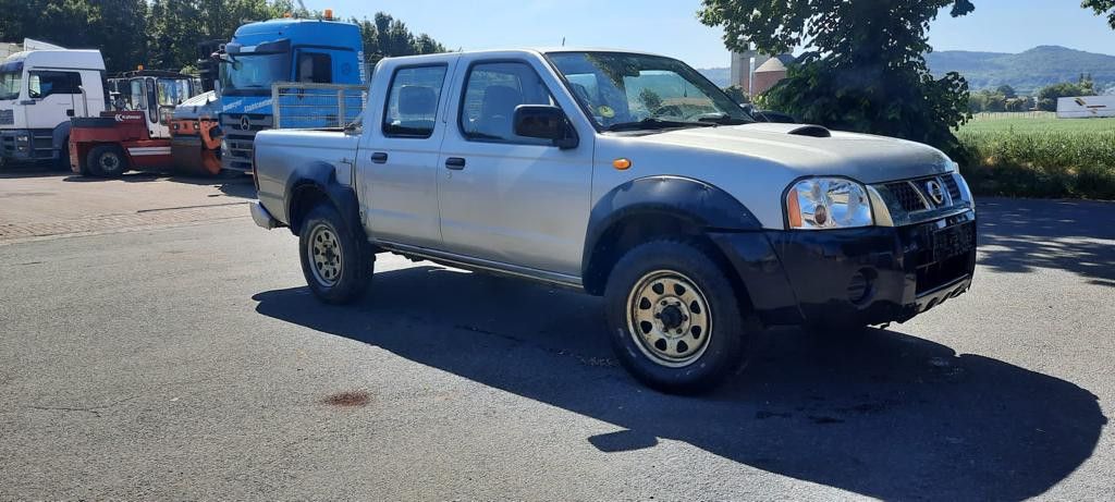 Nissan PickUp 295.931 km 4.599 &euro; Lübbecke 32312