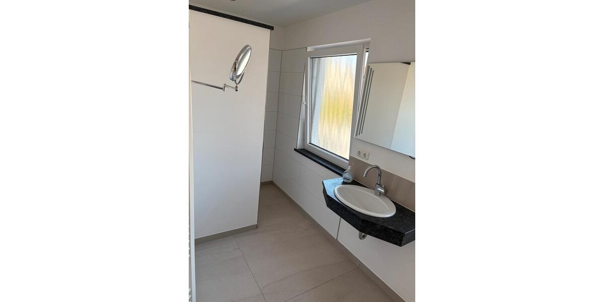 Etagenwohnung Lübbecke - 2.5 Zimmer, 100 m&sup2;, 800&euro; | Angebot:26253447