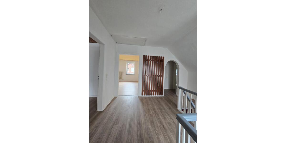 Etagenwohnung Lemgo - 4.5 Zimmer, 95 m&sup2;, 800&euro; | Angebot:26271010