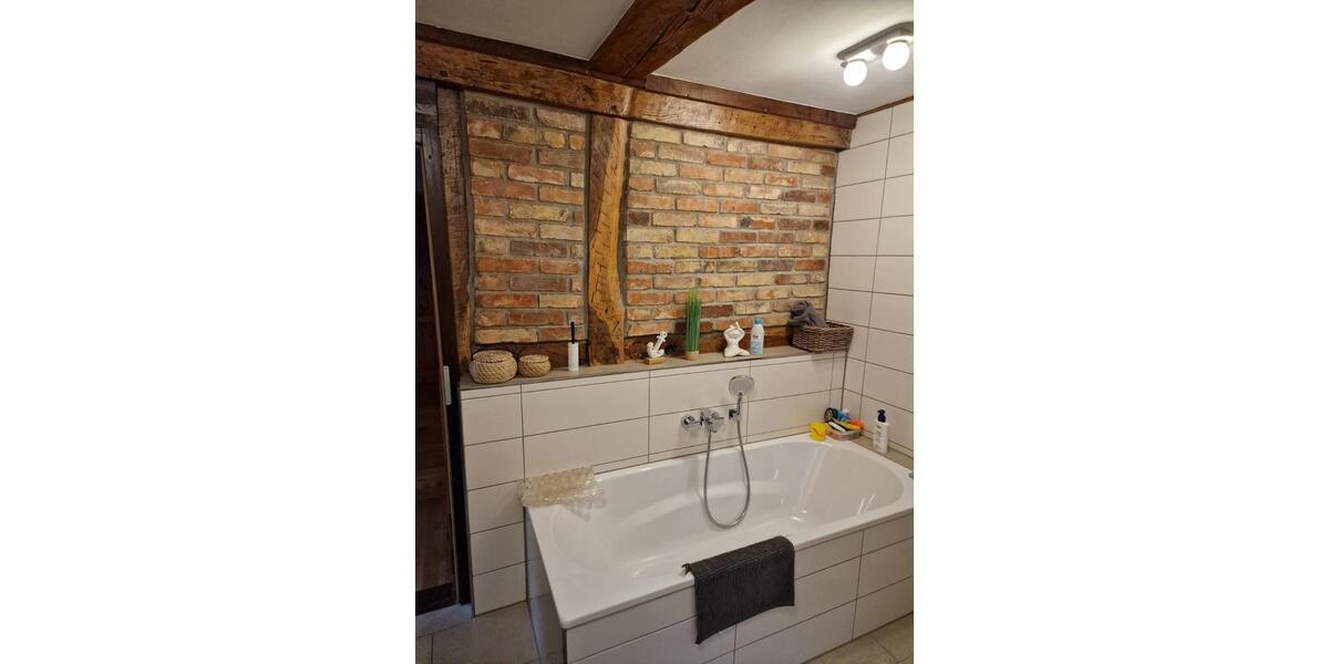 Einfamilienhaus Obernkirchen - 7 Zimmer, 144 m&sup2;, 270.000&euro; | Angebot:26626143