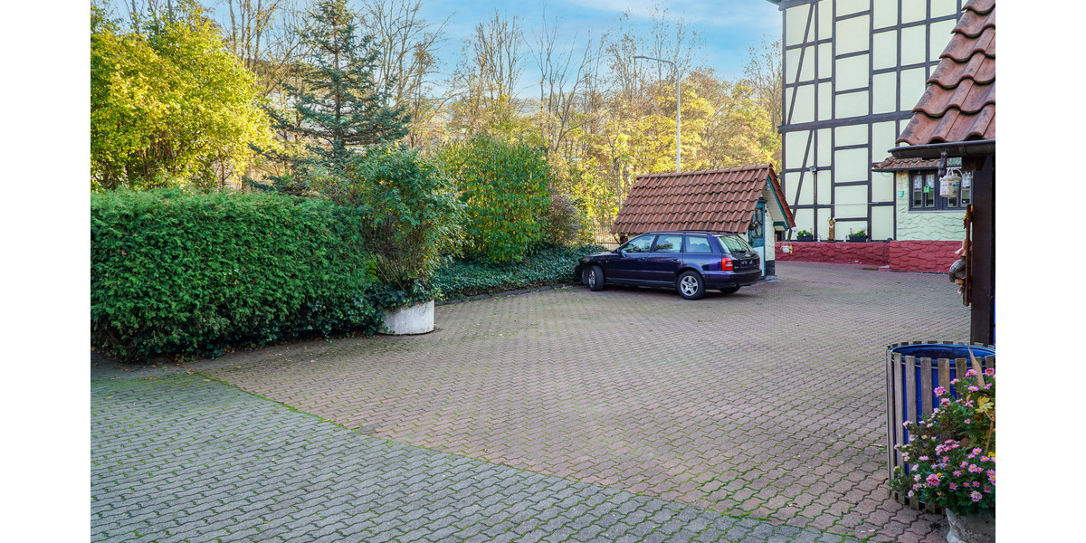 Renditestarke Kapitalanlage – Charmantes Mehrfamilienhaus mit Potenzial - Mehrfamilienhaus, Wohnhaus Porta Westfalica | Angebot:21450983