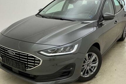 Ford Focus 11.590 km 24.450 &euro; Petershagen 32469