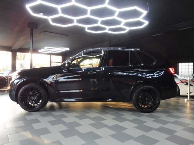 BMW X5 199.200 km 23.990 &euro; Löhne 32584