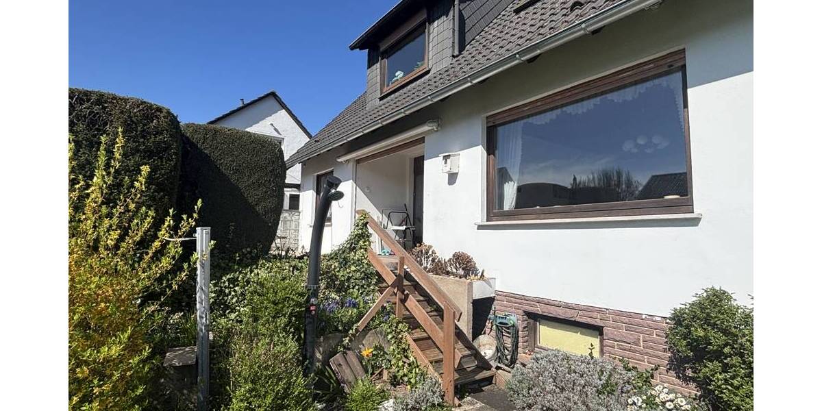 Mehrfamilienhaus, Wohnhaus Rinteln - 6 Zimmer, 175 m&sup2;, 275.000&euro; | Angebot:25800901