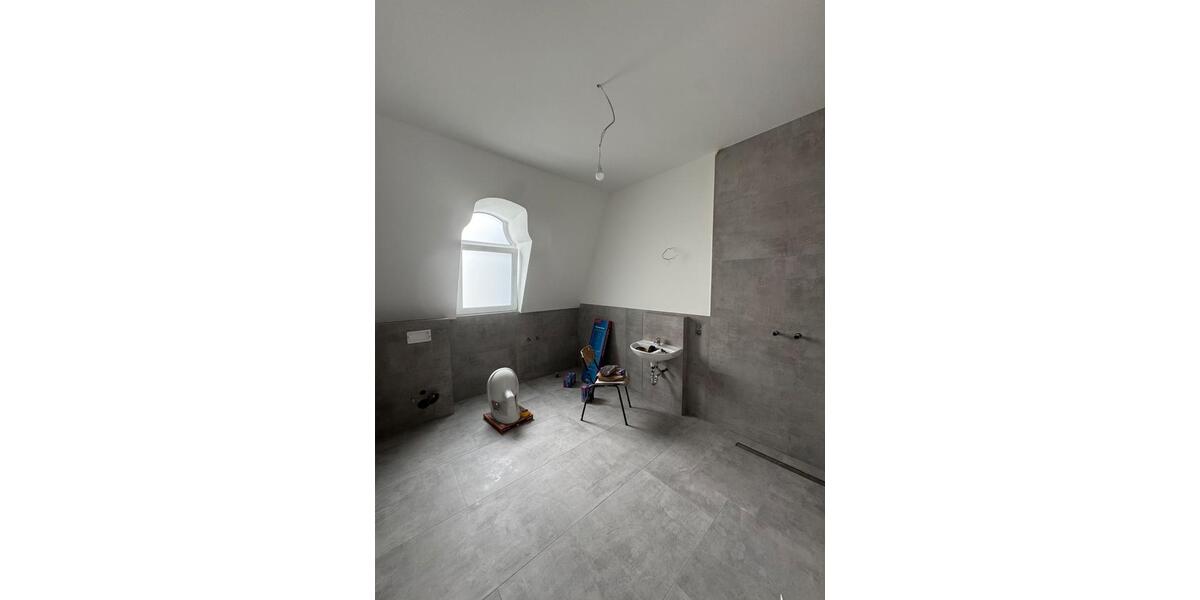 Etagenwohnung Bünde - 3 Zimmer, 117 m&sup2;, 1.000&euro; | Angebot:24802191