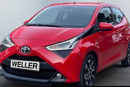 Toyota Aygo (X) 72.000 km 10.980 &euro; Herford 32049