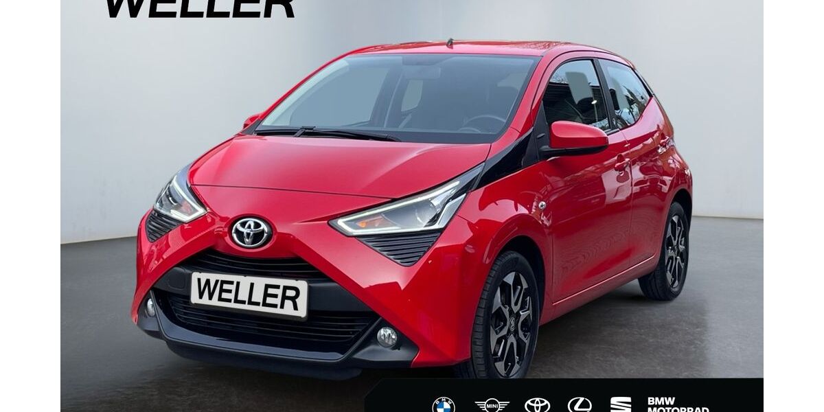 Toyota Aygo (X) 72.000 km 10.980 &euro; Herford 32049