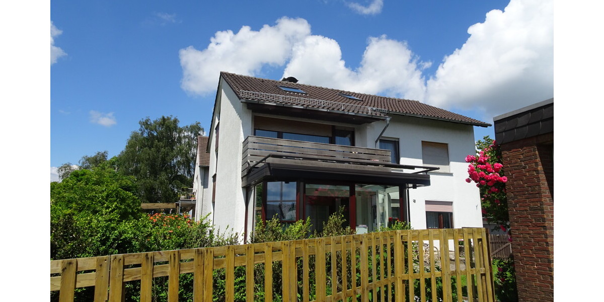 Kapitalanleger aufgepasst! Gepflegtes Dreifamilienhaus in attraktiver Wohnlage von Vlotho Uffeln - Zweifamilienhaus Vlotho Uffeln | Angebot:26857706