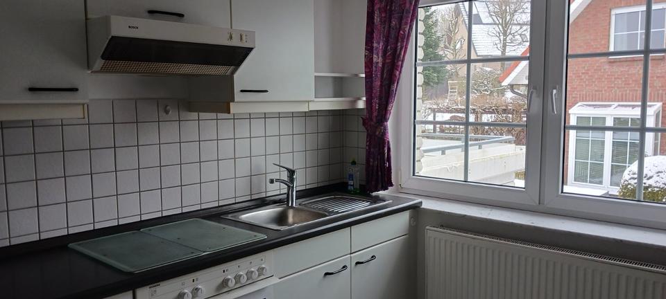 Dachgeschoßwohnung Kalletal - 1 Zimmer, 80 m&sup2;, 450&euro; | Angebot:25053450