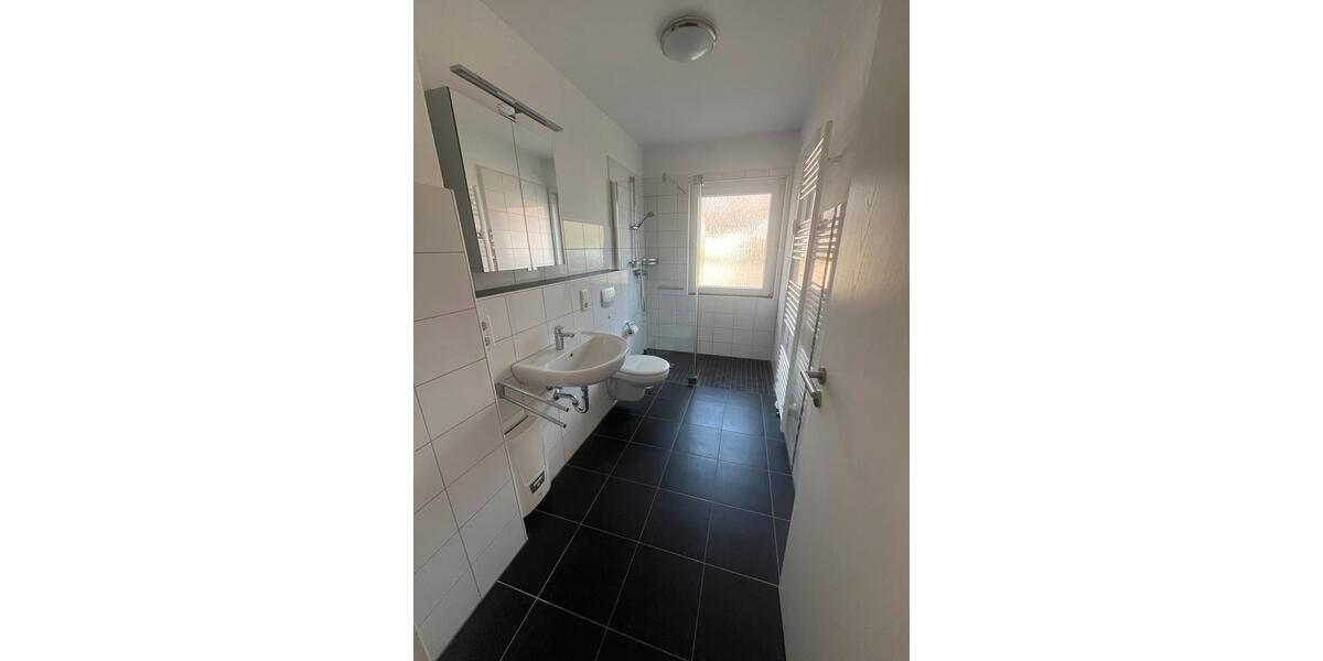 Erdgeschoßwohnung Bad Oeynhausen Rehme - 3 Zimmer, 80 m&sup2;, 600&euro; | Angebot:26252165