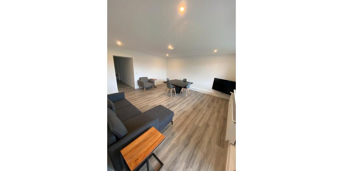 Etagenwohnung Rinteln - 3 Zimmer, 100 m&sup2;, 440&euro; | Angebot:26277734