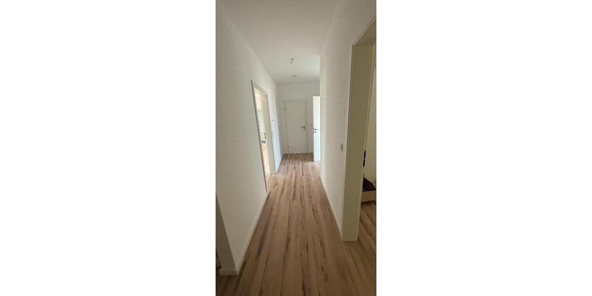 Dachgeschoßwohnung Bad Salzuflen Ehrsen-Breden - 3 Zimmer, 74 m&sup2;, 740&euro; | Angebot:25855881