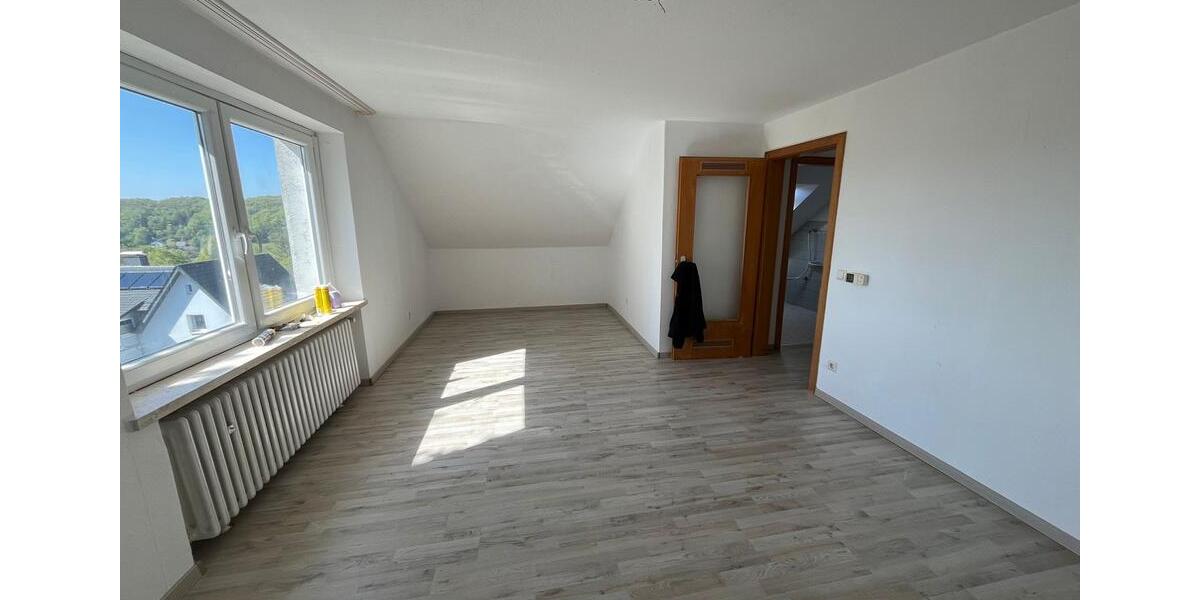 Dachgeschoßwohnung Vlotho - 1.5 Zimmer, 44 m&sup2;, 400&euro; | Angebot:26579736