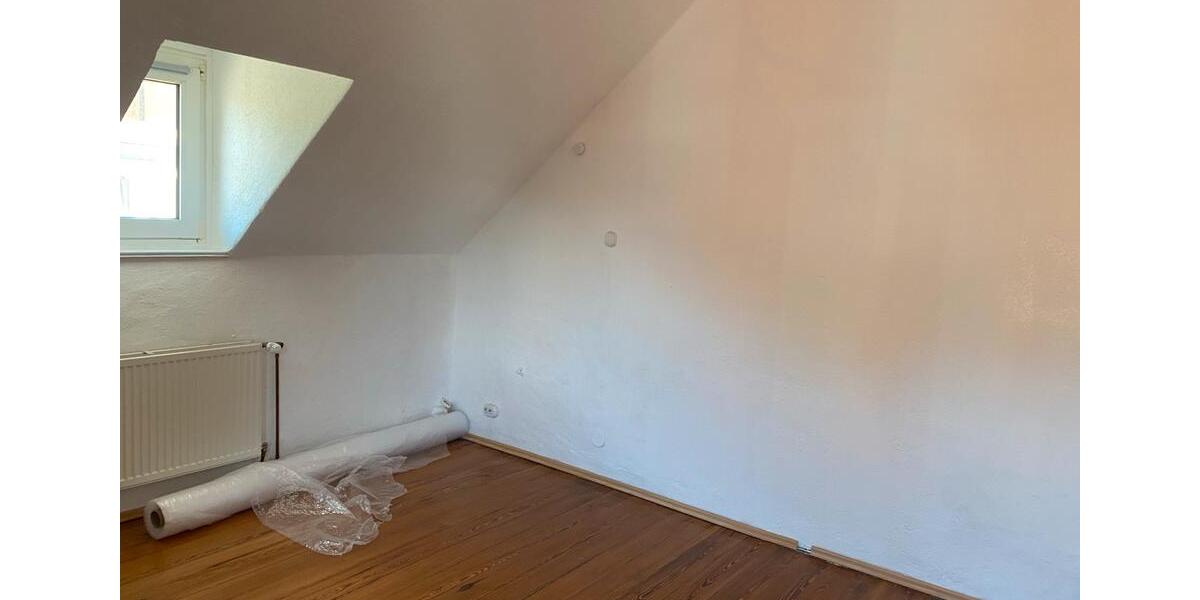 Dachgeschoßwohnung Bückeburg - 4 Zimmer, 104 m&sup2;, 206.000&euro; | Angebot:27197564