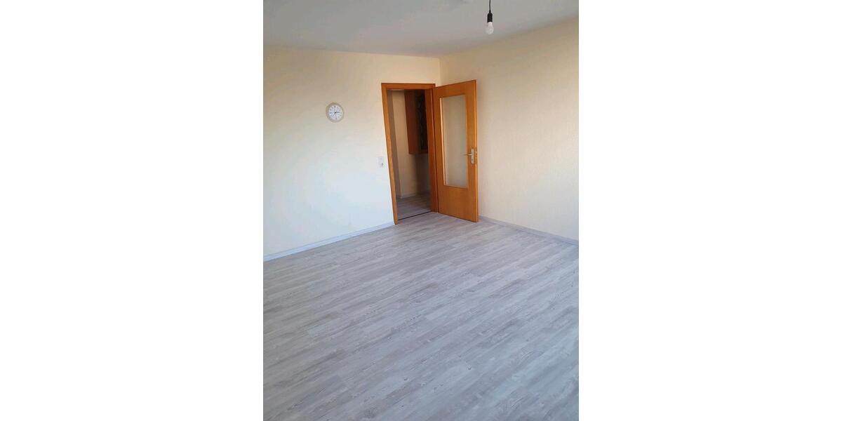 Dachgeschoßwohnung Obernkirchen - 3 Zimmer, 80 m&sup2;, 500&euro; | Angebot:25271062