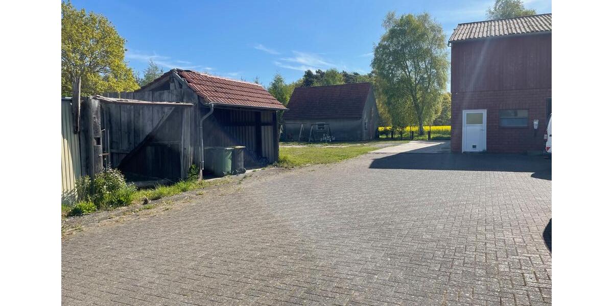 Einfamilienhaus Espelkamp - 7 Zimmer, 360 m&sup2;, 430.000&euro; | Angebot:26698963