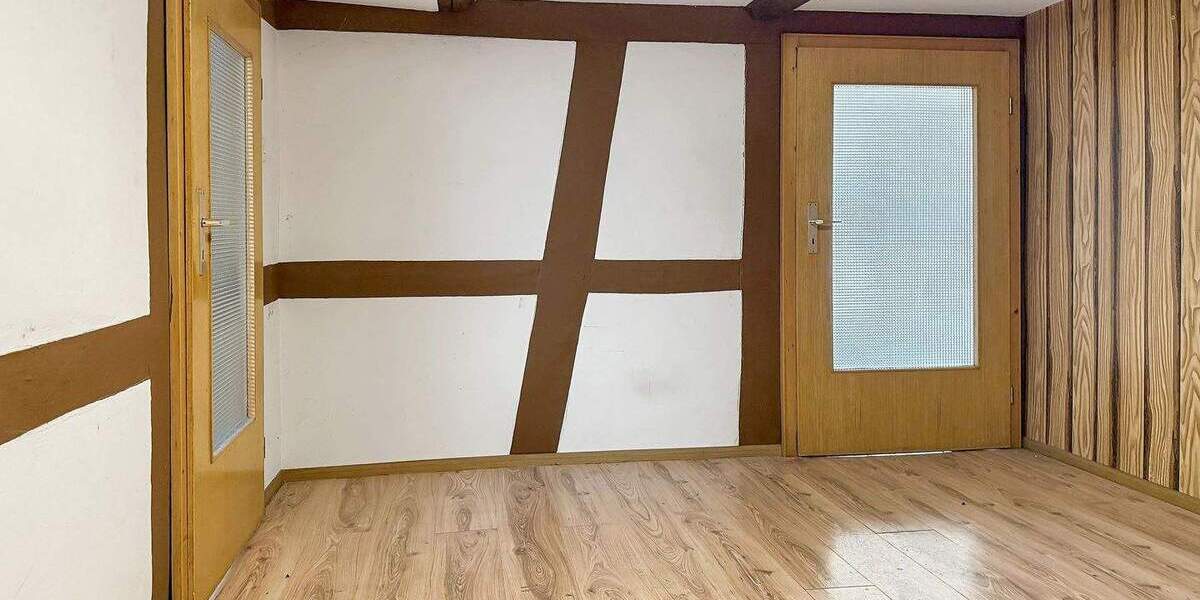 Bauernhaus, Landhaus Hessisch Oldendorf Hemeringen - 8 Zimmer, 144 m&sup2;, 150.000&euro; | Angebot:25686264