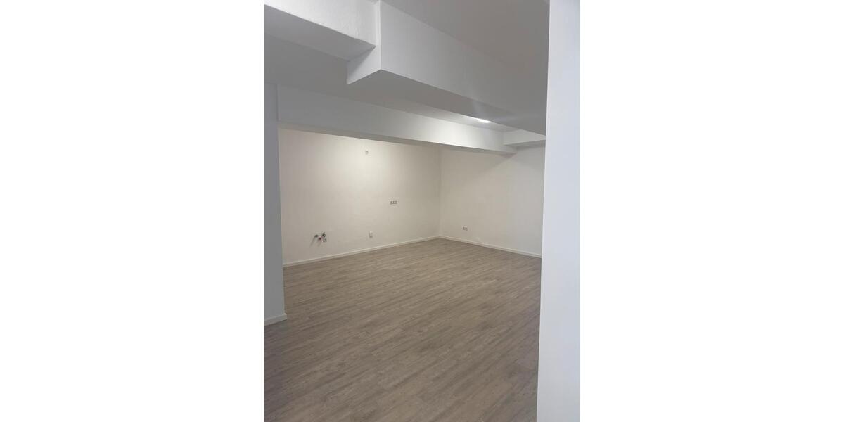 Etagenwohnung Lemgo - 3 Zimmer, 104 m&sup2;, 900&euro; | Angebot:25252425