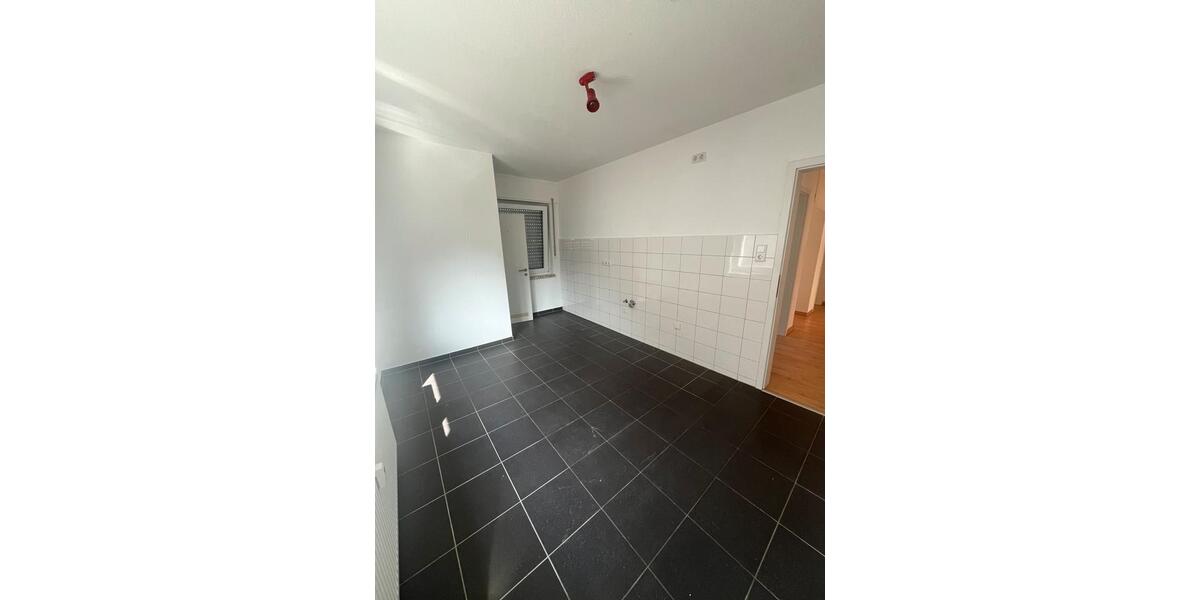 Erdgeschoßwohnung Bad Oeynhausen Rehme - 3 Zimmer, 80 m&sup2;, 600&euro; | Angebot:26252165