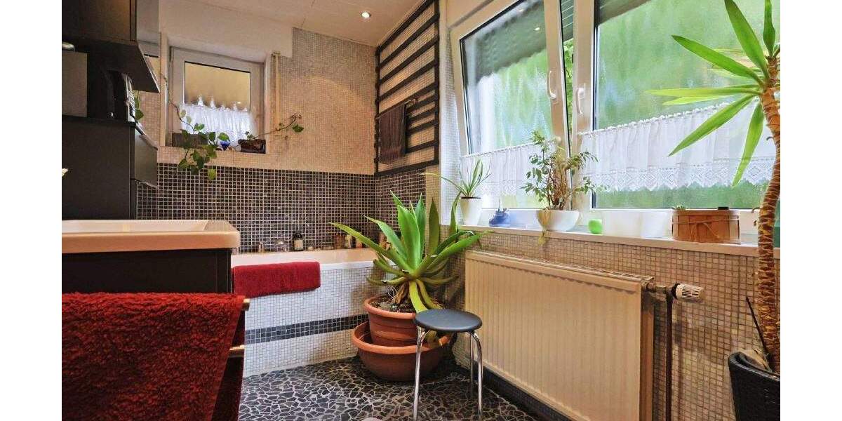 Einfamilienhaus Preußisch Oldendorf - 8 Zimmer, 225 m&sup2;, 345.000&euro; | Angebot:25693512