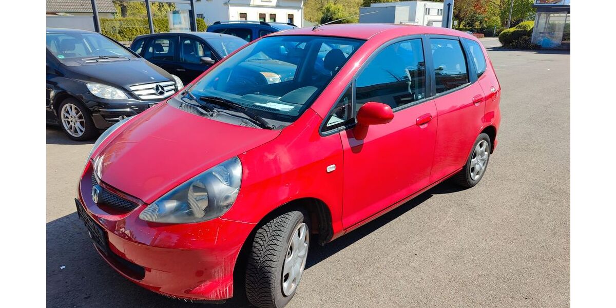 Honda Jazz 184.000 km 2.690 &euro; Minden 32425