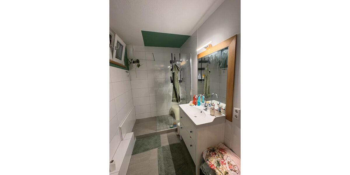 Etagenwohnung Lemgo - 2 Zimmer, 72 m&sup2;, 1.000&euro; | Angebot:25719983